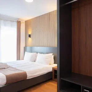 https://tritoni-marina-boutique-apartments-and-suites.qawrahotelsmalta.org